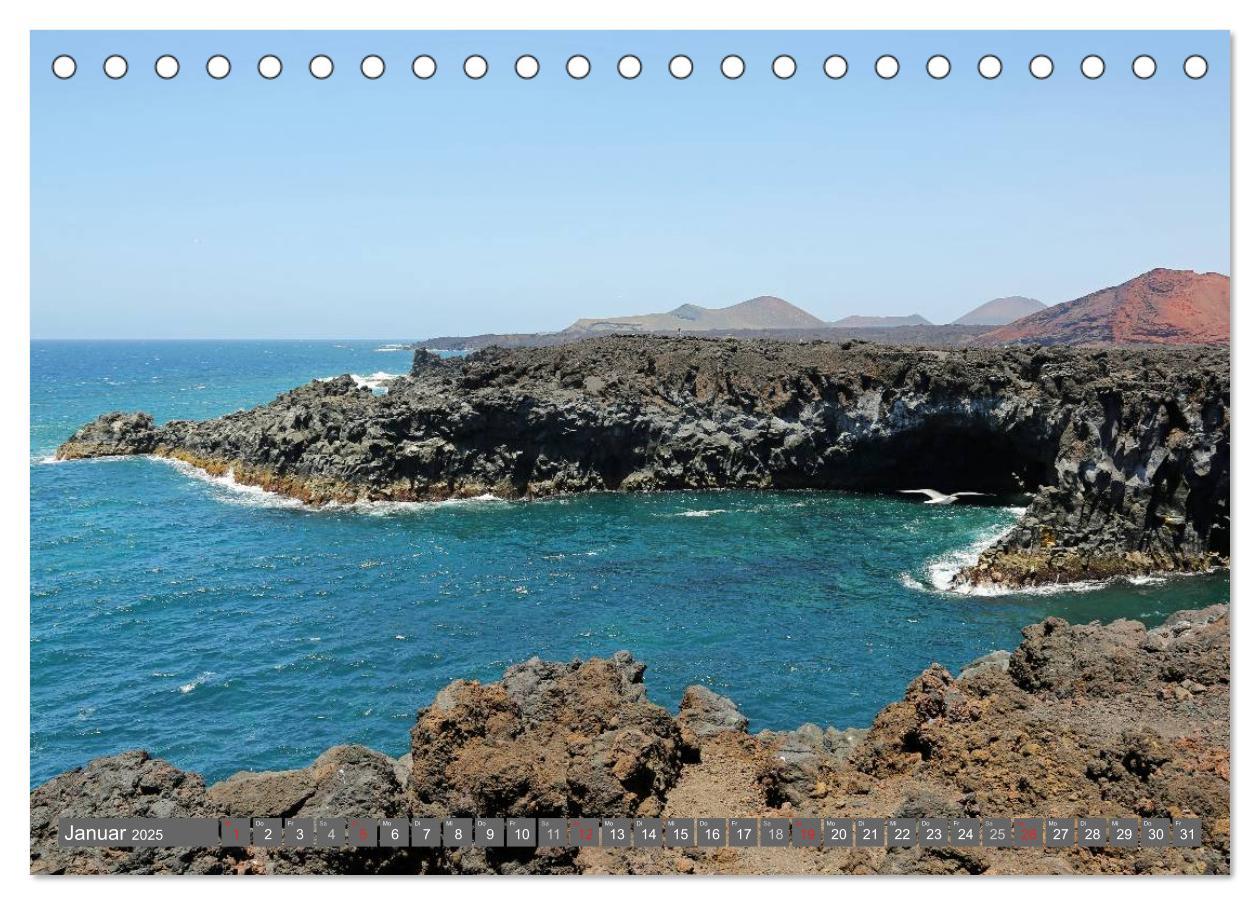 Bild: 9783435811830 | Urlaub auf Lanzarote (Tischkalender 2025 DIN A5 quer), CALVENDO...