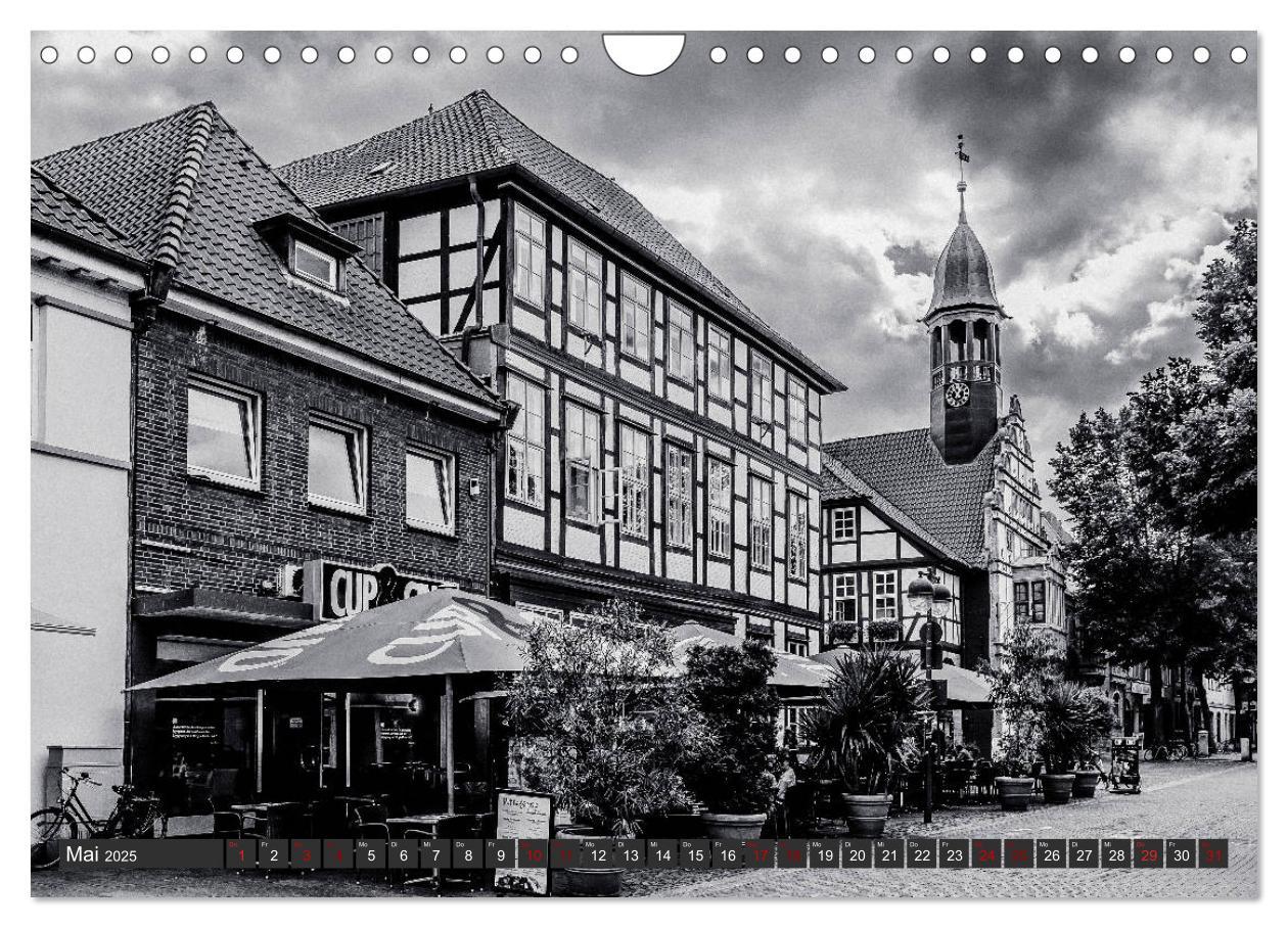 Bild: 9783435394395 | Ein Blick auf Nienburg an der Weser (Wandkalender 2025 DIN A4...