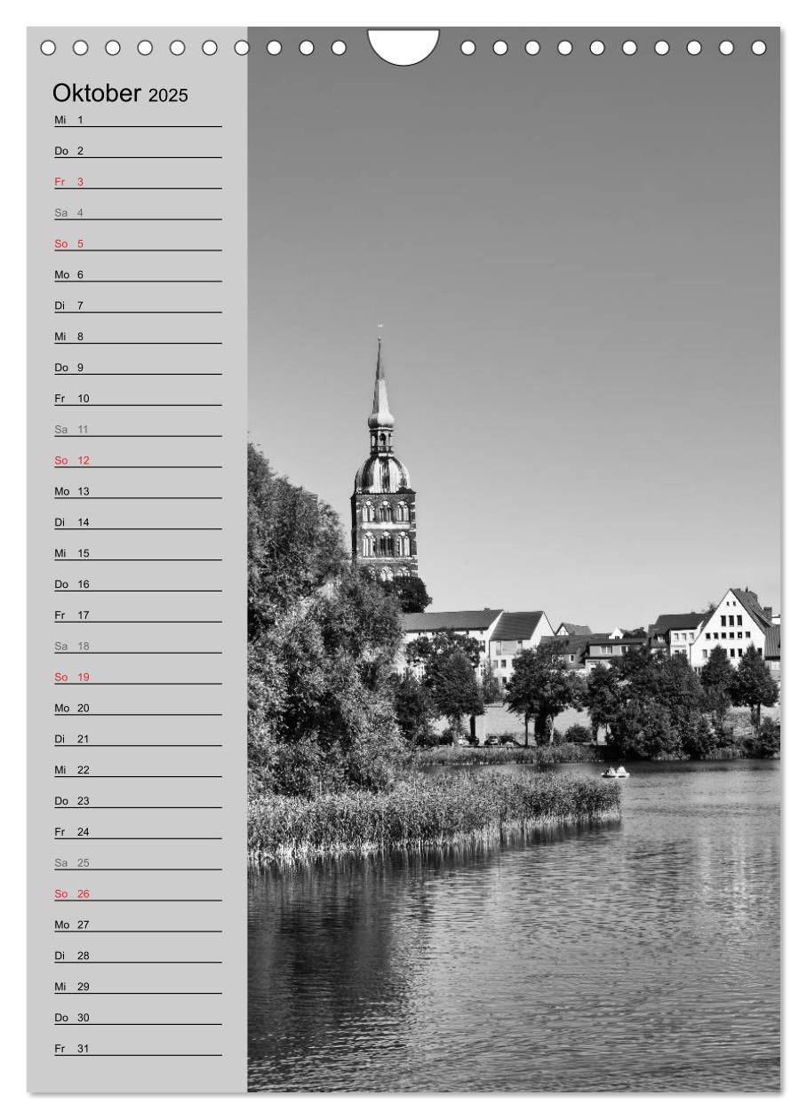 Bild: 9783457029480 | Stralsund. Ein Hauch längst vergangener Zeiten (Wandkalender 2025...