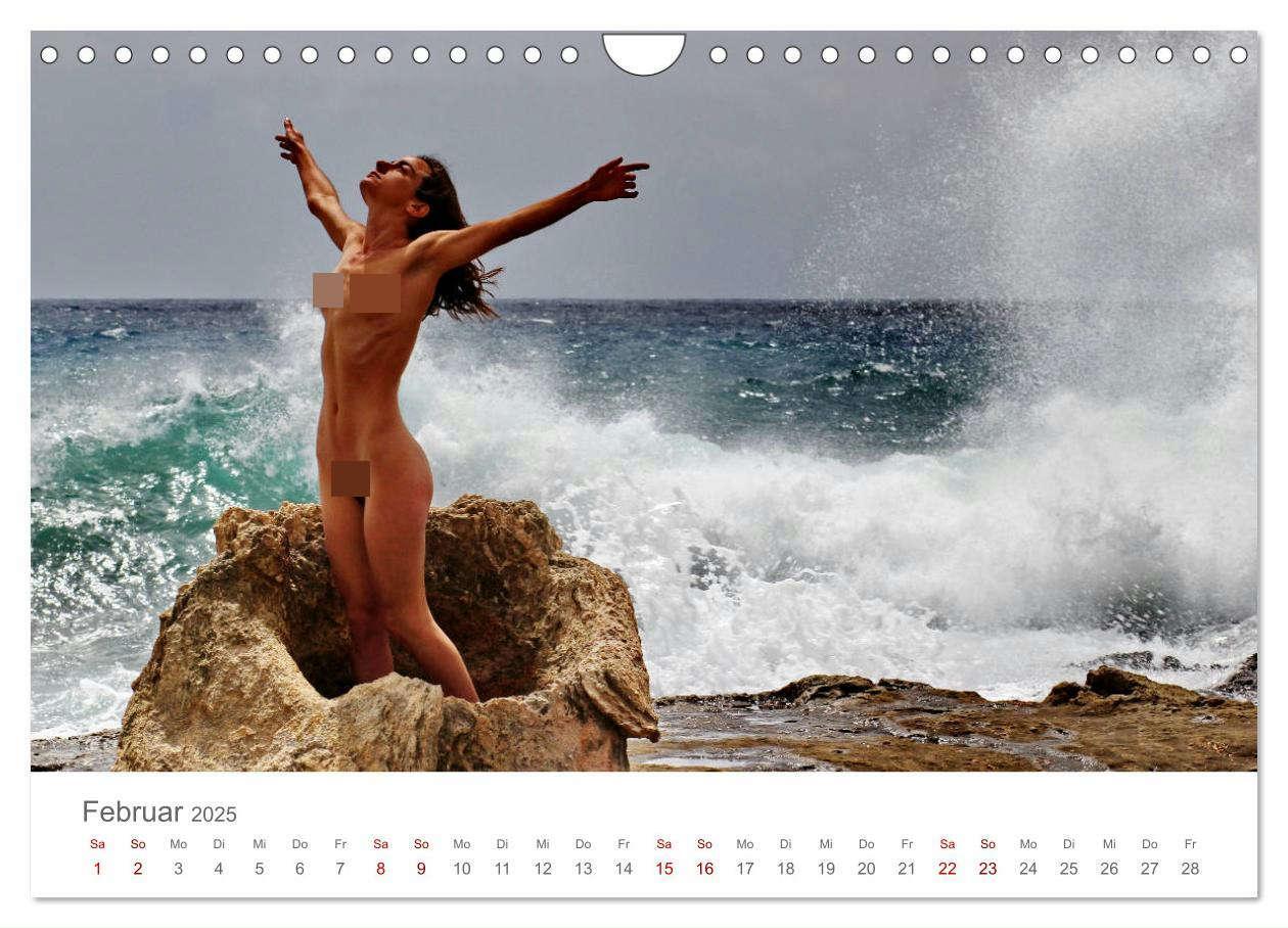 Bild: 9783435438273 | Akt und Meer (Wandkalender 2025 DIN A4 quer), CALVENDO Monatskalender