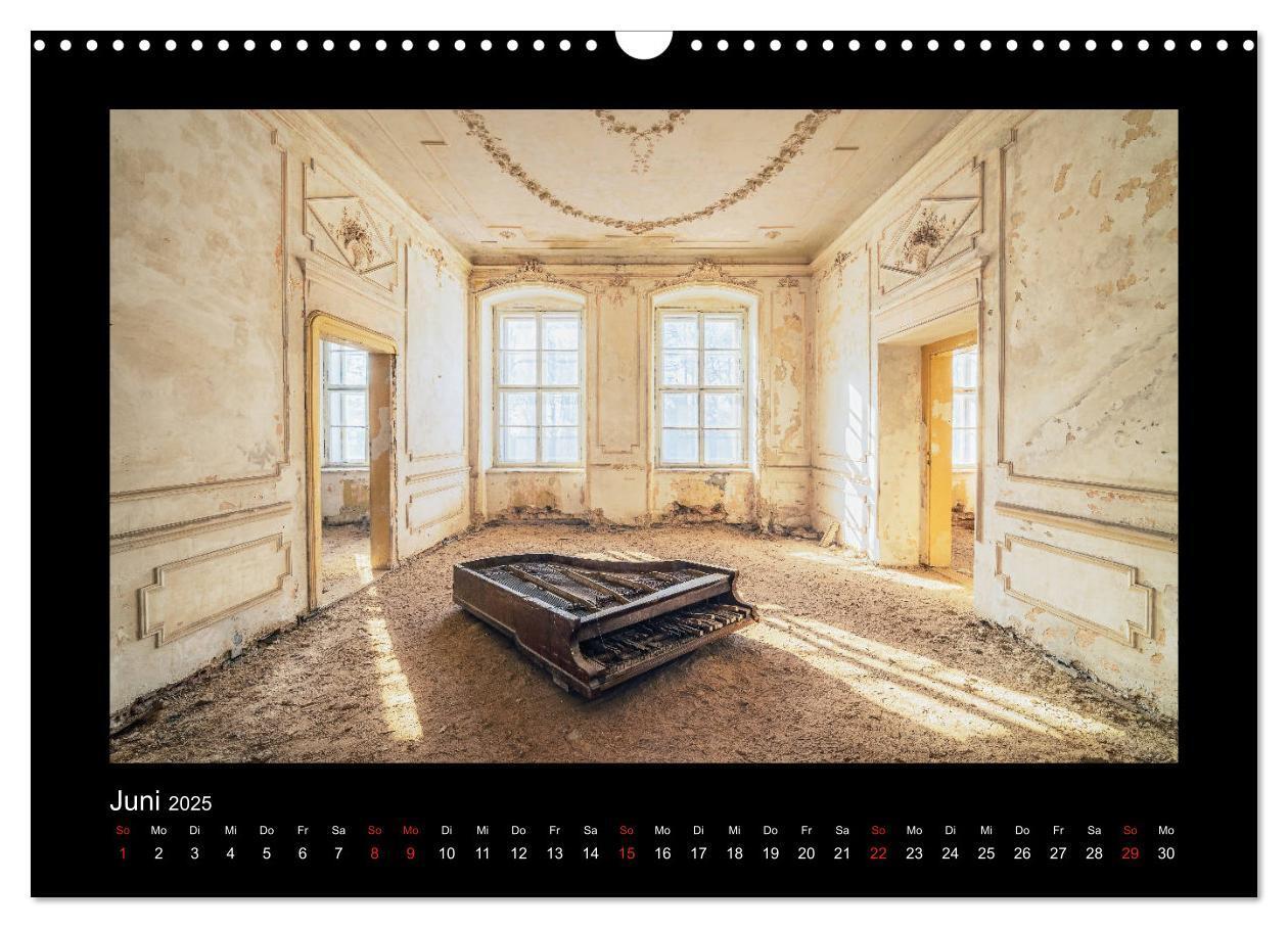 Bild: 9783435238408 | Die Schönheit des Verfalls - Lost Places (Wandkalender 2025 DIN A3...