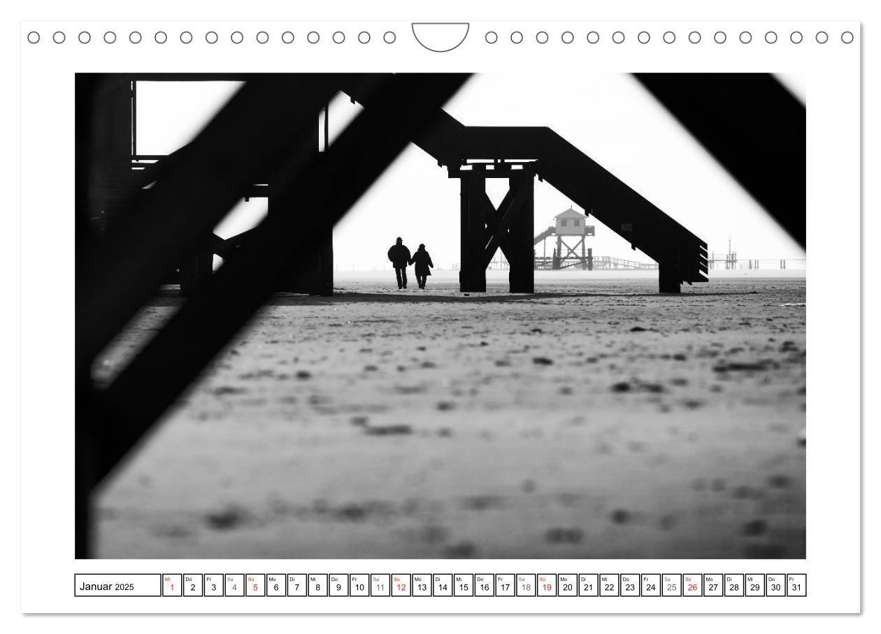 Bild: 9783435651337 | Am Strand von St. Peter-Ording SCHWARZ-WEISS (Wandkalender 2025 DIN...