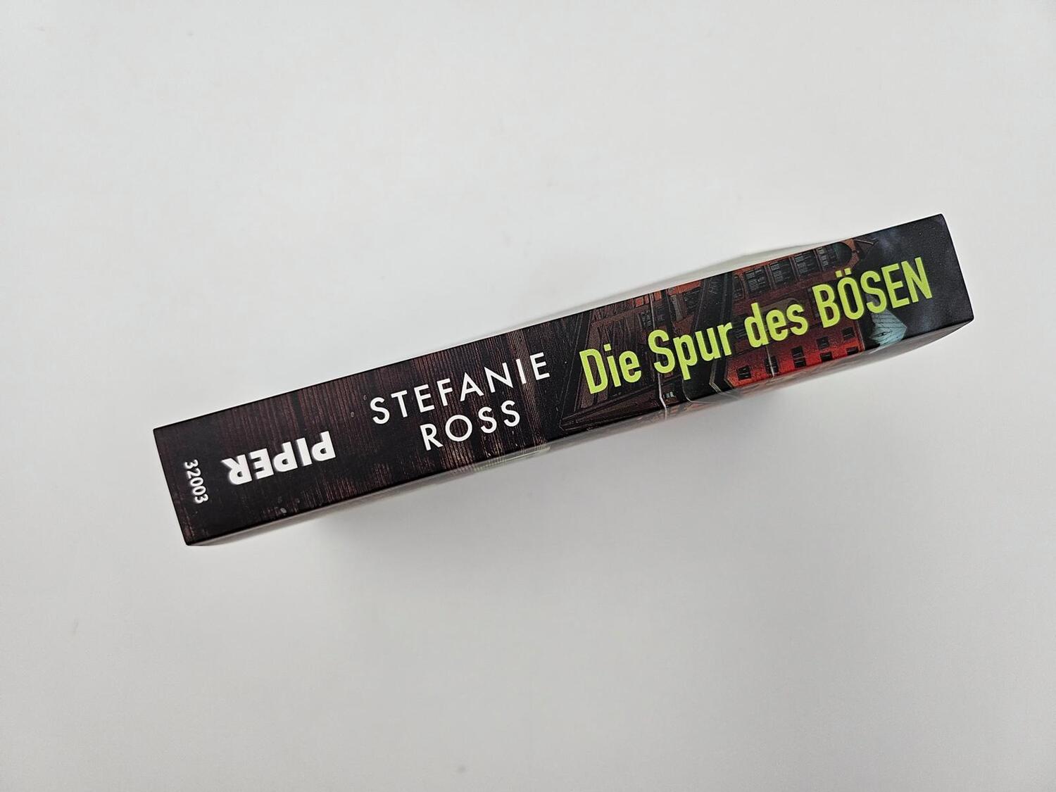 Bild: 9783492320030 | Die Spur des Bösen | Stefanie Ross | Taschenbuch | 432 S. | Deutsch