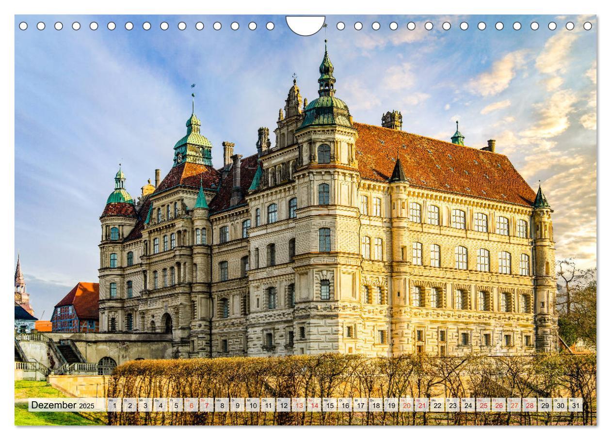 Bild: 9783435242139 | Güstrow Impressionen (Wandkalender 2025 DIN A4 quer), CALVENDO...