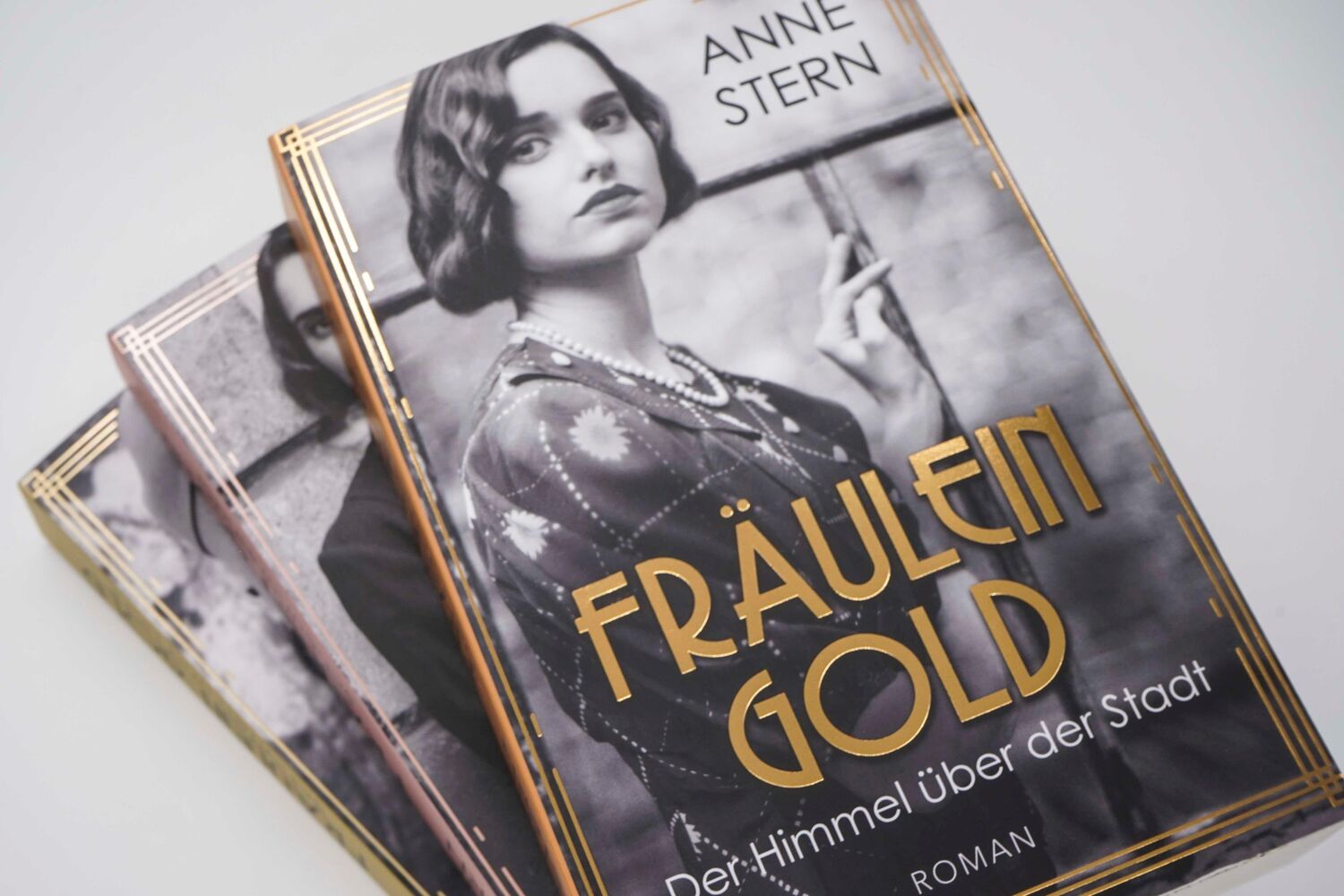 Bild: 9783499004278 | Fräulein Gold: Schatten und Licht | Anne Stern | Taschenbuch | 400 S.