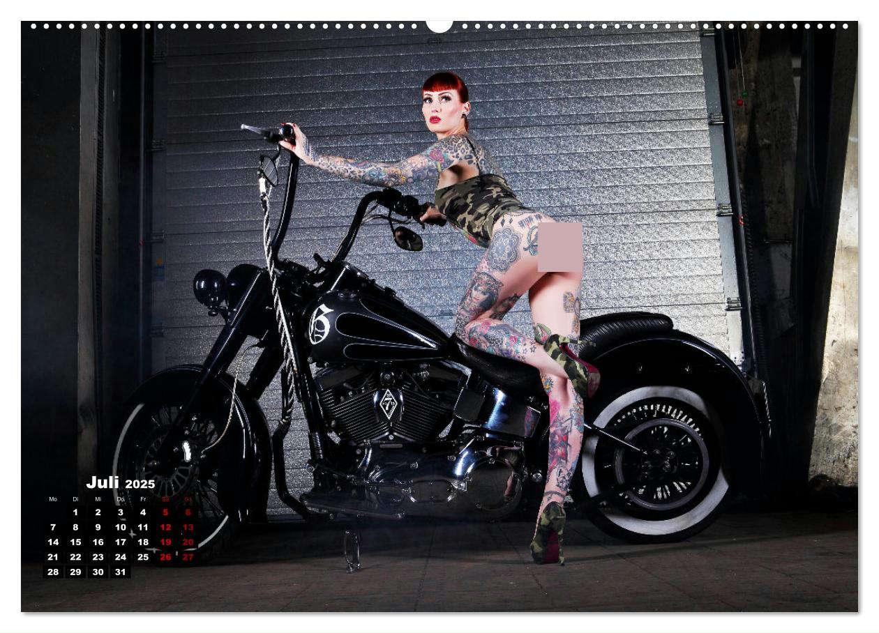 Bild: 9783383964152 | Motorräder und Sexy Girls (Wandkalender 2025 DIN A2 quer), CALVENDO...