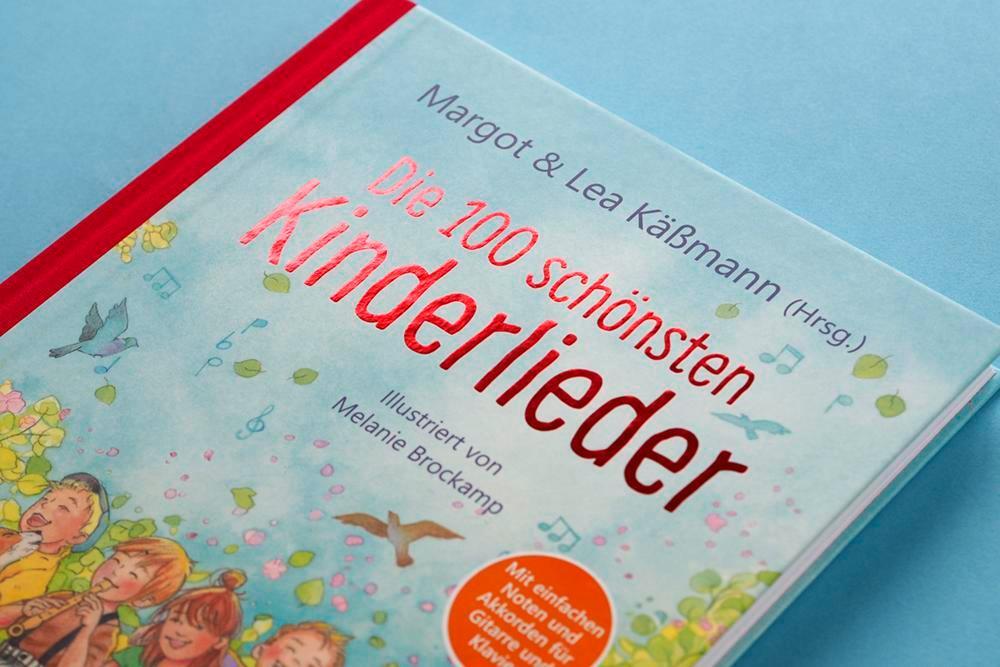 Bild: 9783963401275 | Die 100 schönsten Kinderlieder - Mit einfachen Noten und Akkorden...