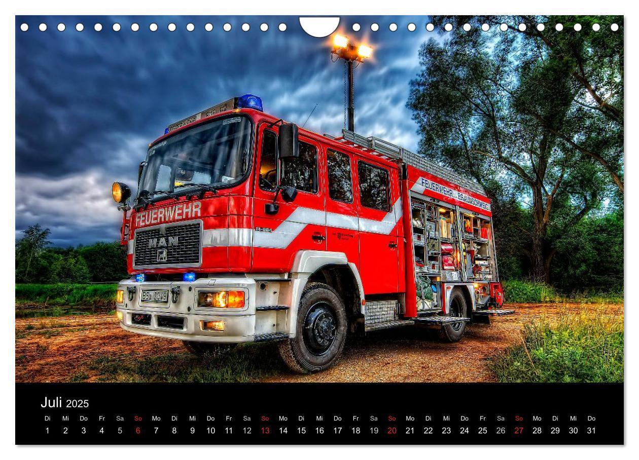 Bild: 9783435829538 | Einsatzfahrzeuge (Wandkalender 2025 DIN A4 quer), CALVENDO...