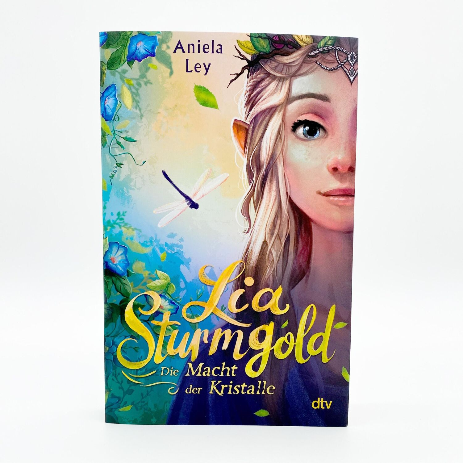 Bild: 9783423710497 | Lia Sturmgold - Die Macht der Kristalle | Aniela Ley | Taschenbuch