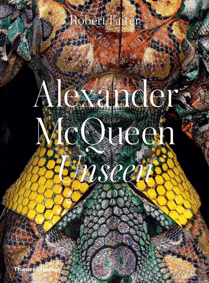 Cover: 9780500519042 | Alexander McQueen: Unseen | Robert Fairer | Buch | Gebunden | Englisch