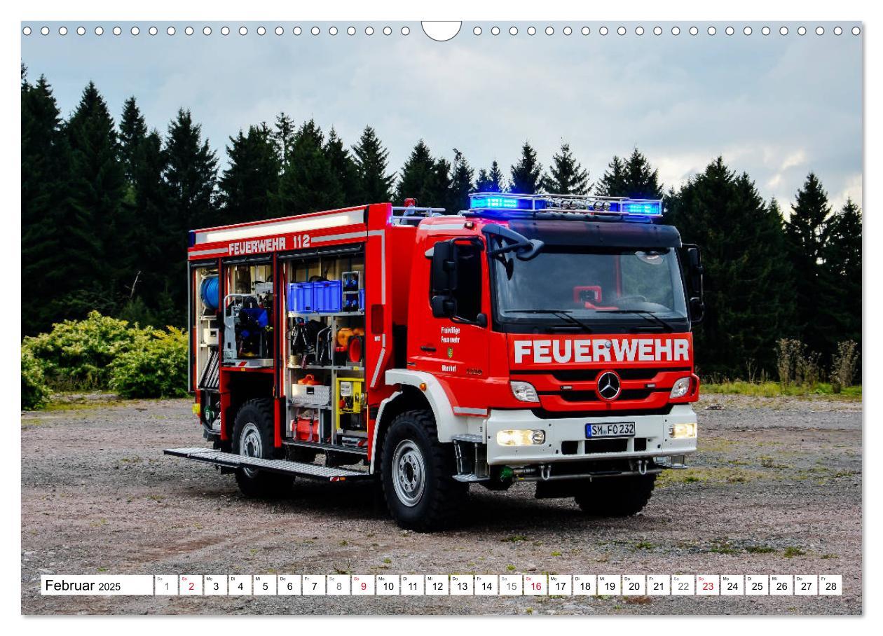 Bild: 9783435337804 | Feuerwehrfahrzeuge (Wandkalender 2025 DIN A3 quer), CALVENDO...