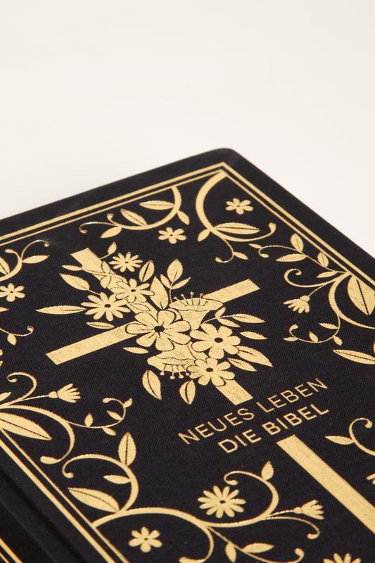 Bild: 9783417020045 | Neues Leben. Die Bibel - Golden Grace Edition, Tintenschwarz | Buch