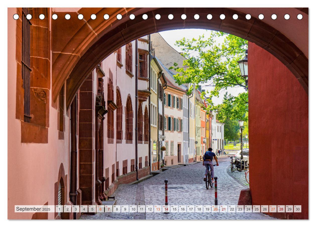 Bild: 9783435063758 | Freiburg im Breisgau Impressionen (Tischkalender 2025 DIN A5 quer),...