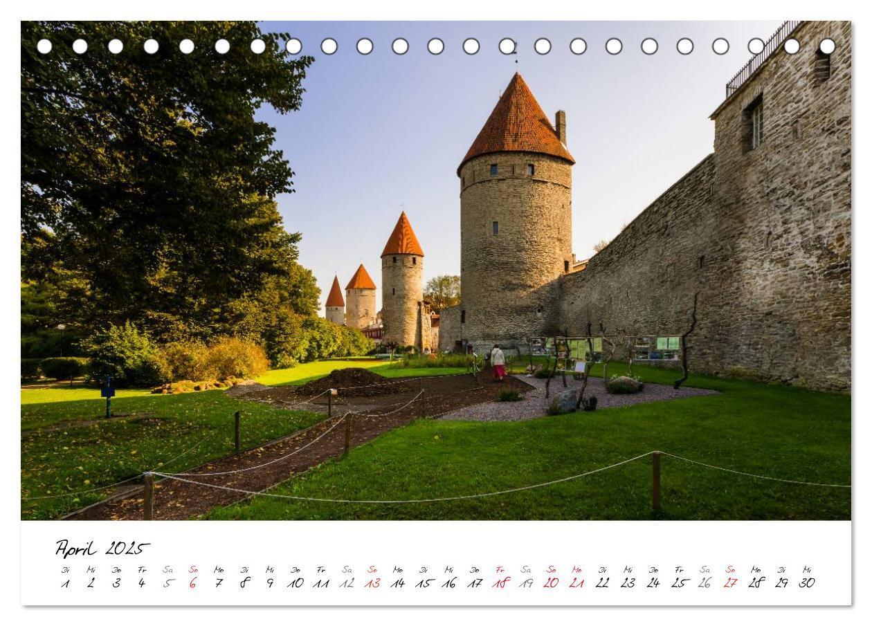 Bild: 9783435651252 | Tallinn Altstadt (Tischkalender 2025 DIN A5 quer), CALVENDO...