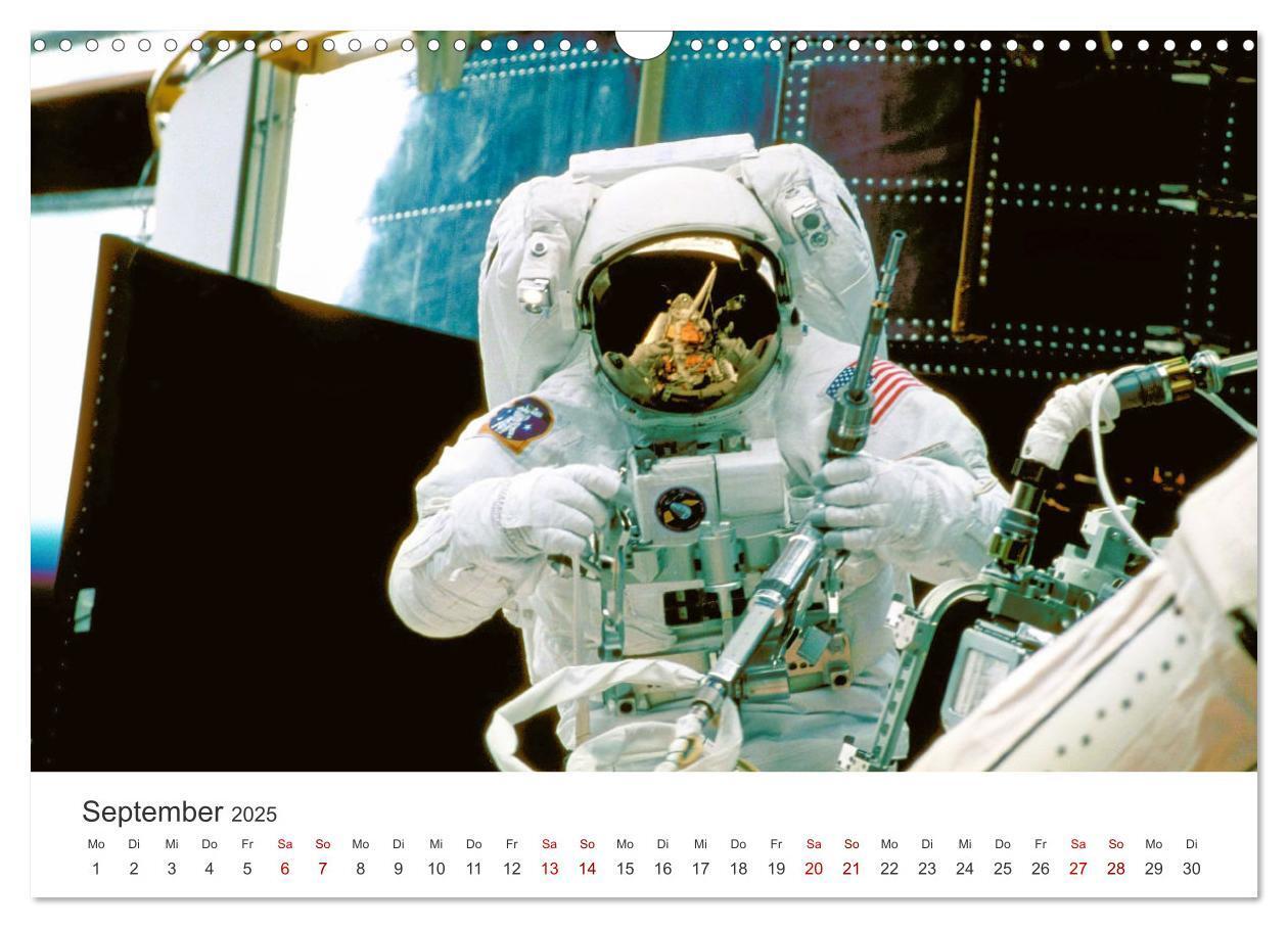 Bild: 9783457181737 | Astronauten - Menschen im Weltall (Wandkalender 2025 DIN A3 quer),...