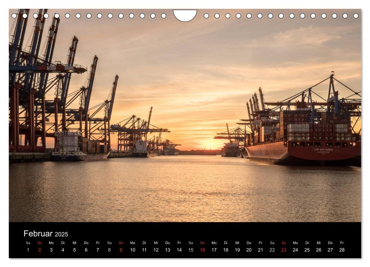 Bild: 9783435646708 | Der Hafen Hamburg bei Tag und Nacht (Wandkalender 2025 DIN A4...