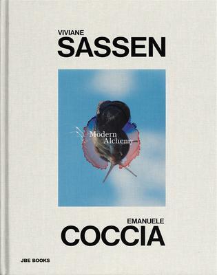 Cover: 9782365680639 | Viviane Sassen &amp; Emanuele Coccia: Modern Alchemy | Buch | Gebunden
