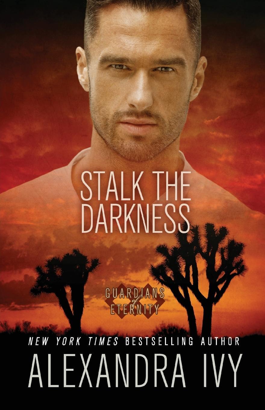Cover: 9781516111350 | Stalk the Darkness | Alexandra Ivy | Taschenbuch | Paperback | 2022