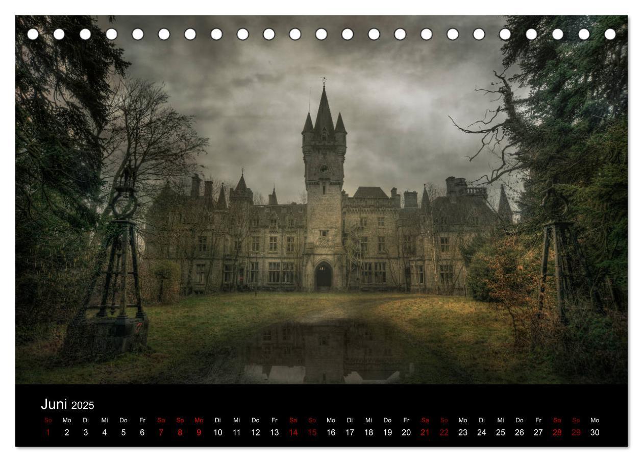 Bild: 9783435436521 | Auch von außen haben Lost Places ihren Charme (Tischkalender 2025...