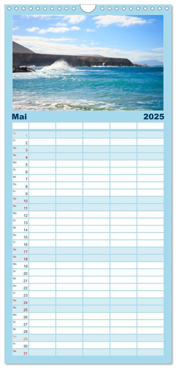 Bild: 9783457118290 | Familienplaner 2025 - Fuerteventura mit 5 Spalten (Wandkalender, 21...