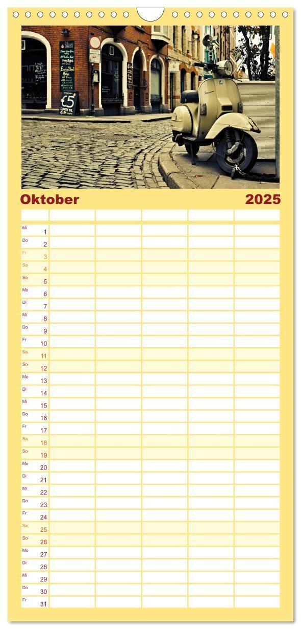 Bild: 9783457099209 | Familienplaner 2025 - Vespa Liebe mit 5 Spalten (Wandkalender, 21 x...