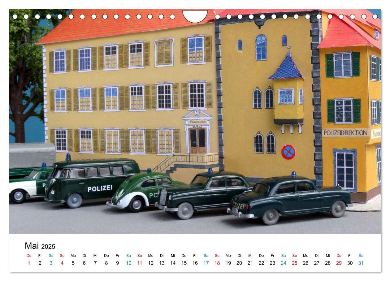 Bild: 9783435021321 | Polizeimodelle im Einsatz (Wandkalender 2025 DIN A4 quer), CALVENDO...