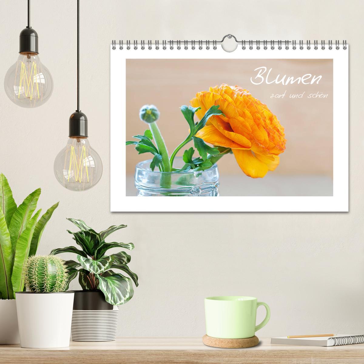 Bild: 9783435458745 | Blumen zart und schön (Wandkalender 2025 DIN A4 quer), CALVENDO...