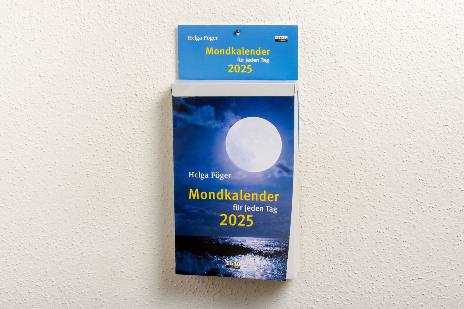 Bild: 9783453239401 | Mondkalender für jeden Tag 2025 | Helga Föger | Kalender | 392 S.