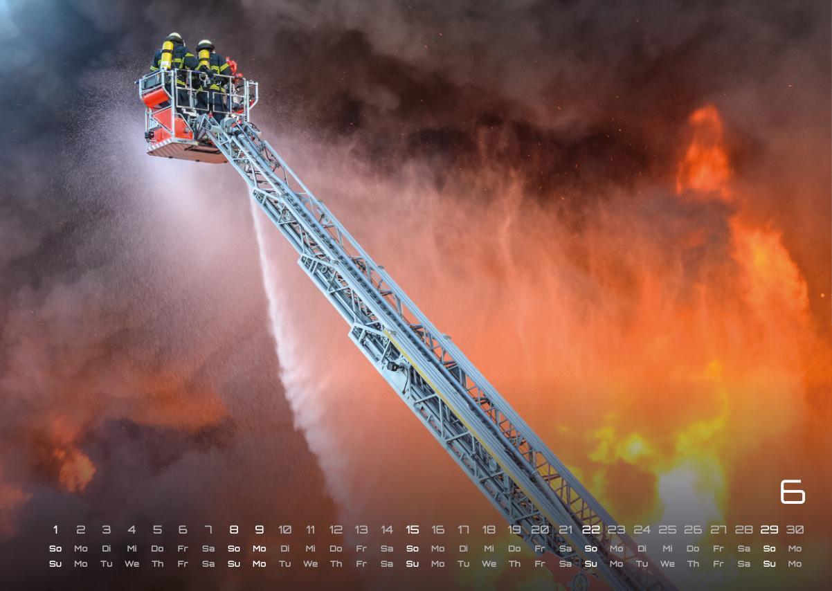 Bild: 9783986733995 | FIREFIGHTER - Retter in der Not - Feuerwehr - 2025 - Kalender DIN A3