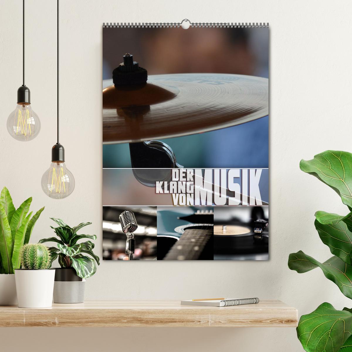 Bild: 9783435904587 | Der Klang von Musik (Wandkalender 2025 DIN A2 hoch), CALVENDO...