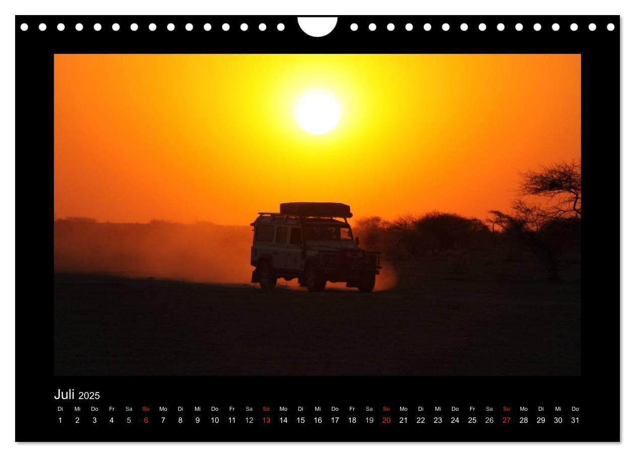 Bild: 9783435754014 | Land Rover Defender - Unterwegs in Afrika (Wandkalender 2025 DIN A4...