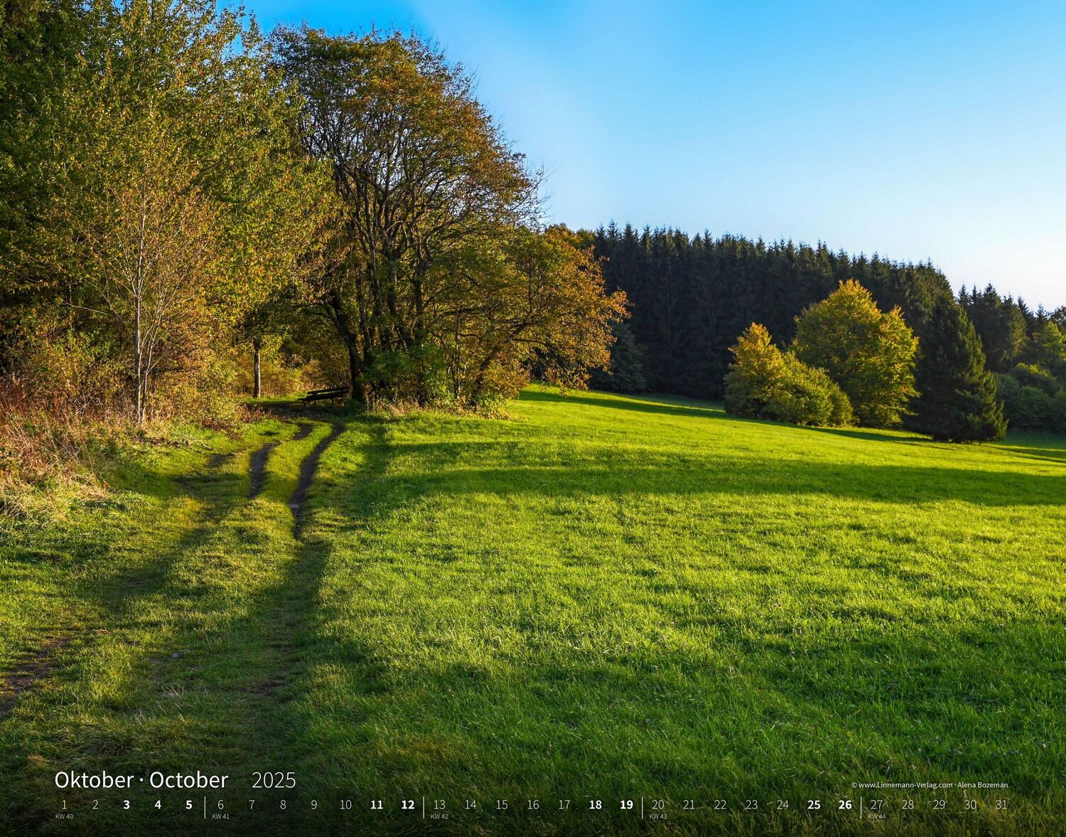 Bild: 9783862923427 | Wandern Hiking 2025 Großformat-Kalender 58 x 45,5 cm | Hiking 2025