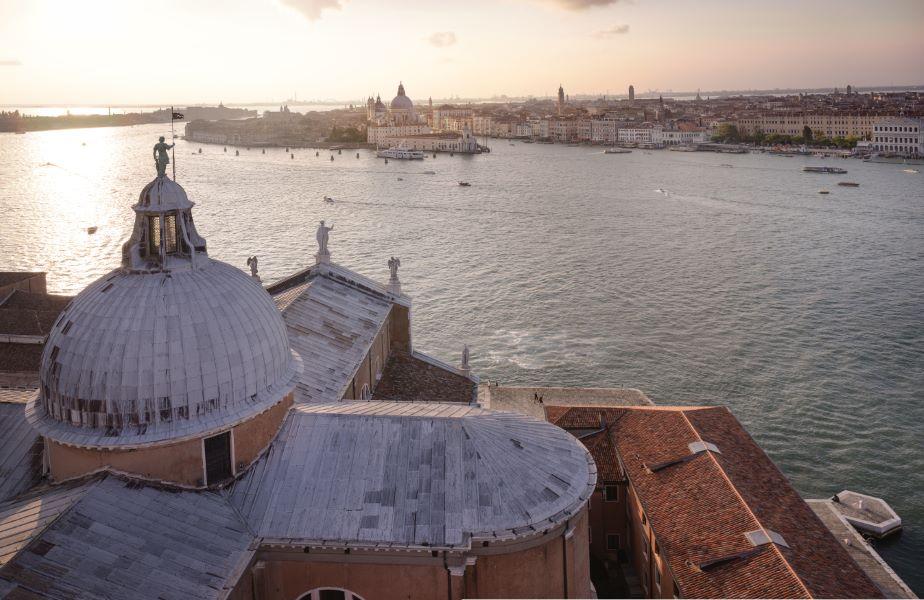 Bild: 9783954163700 | Venedig | Die Schöne auf dem Wasser | Günther Bayerl (u. a.) | Buch