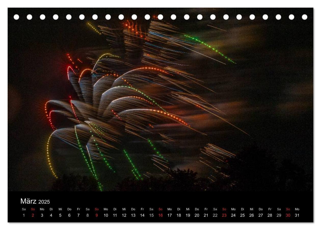 Bild: 9783435828470 | Das Feuerwerk (Tischkalender 2025 DIN A5 quer), CALVENDO...