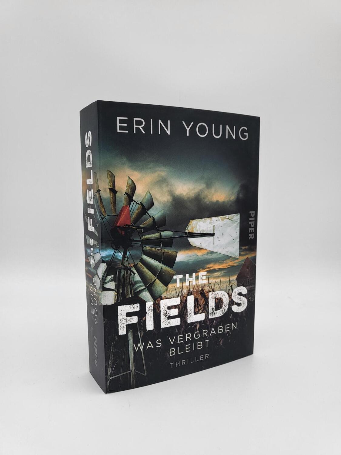 Bild: 9783492063081 | The Fields - Was vergraben bleibt | Erin Young | Taschenbuch | Deutsch