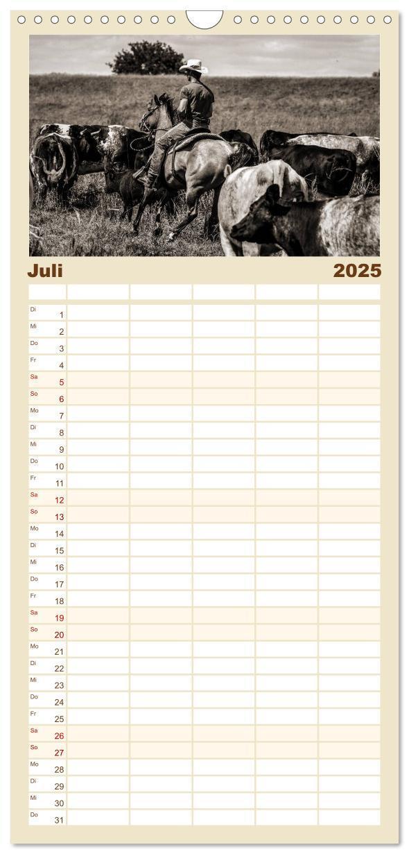 Bild: 9783457115749 | Familienplaner 2025 - Westernreiten mit 5 Spalten (Wandkalender, 21...