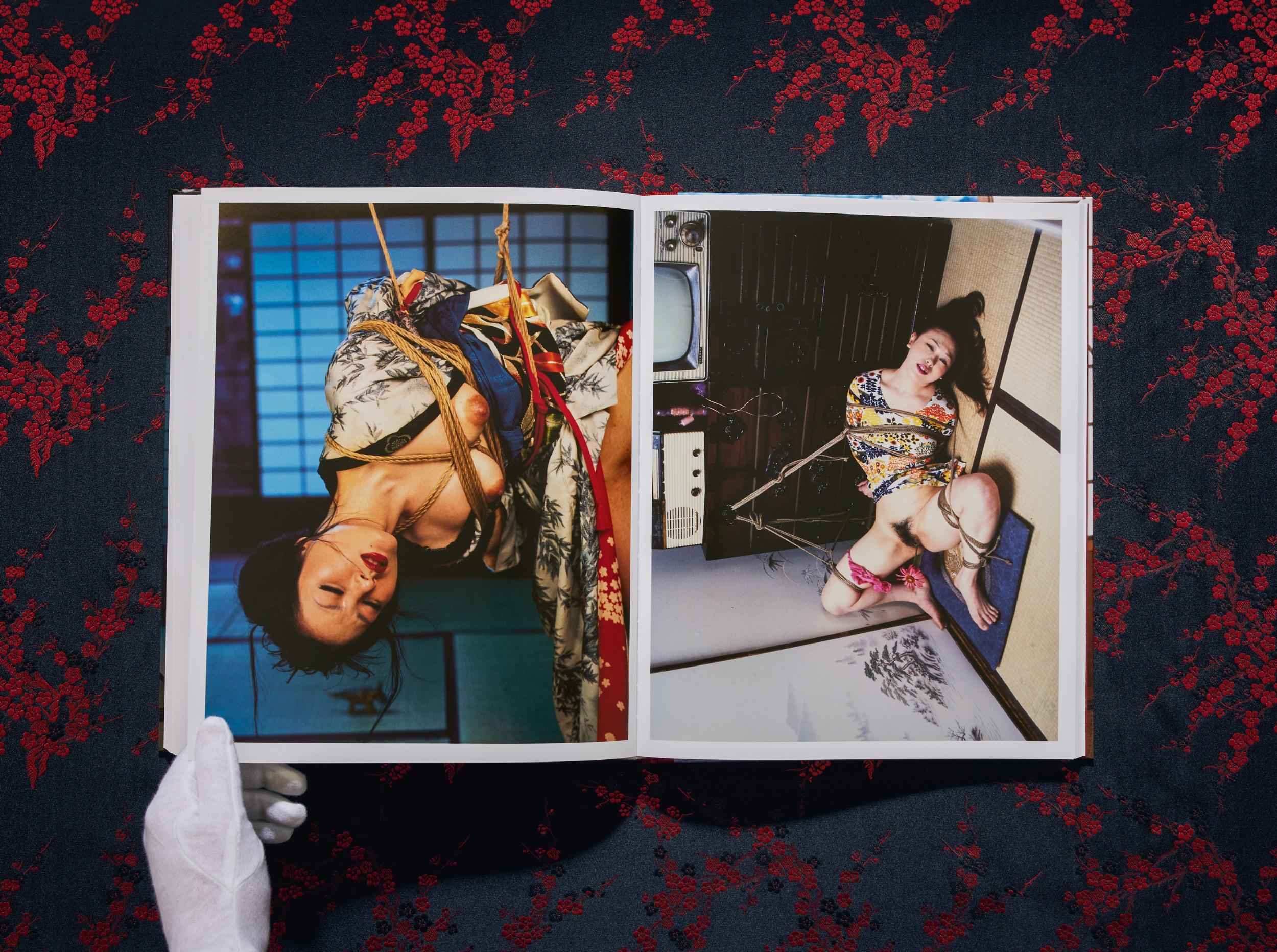 Bild: 9783836577410 | Araki. Bondage | Nobuyoshi Araki | Buch | 288 S. | Englisch | 2023