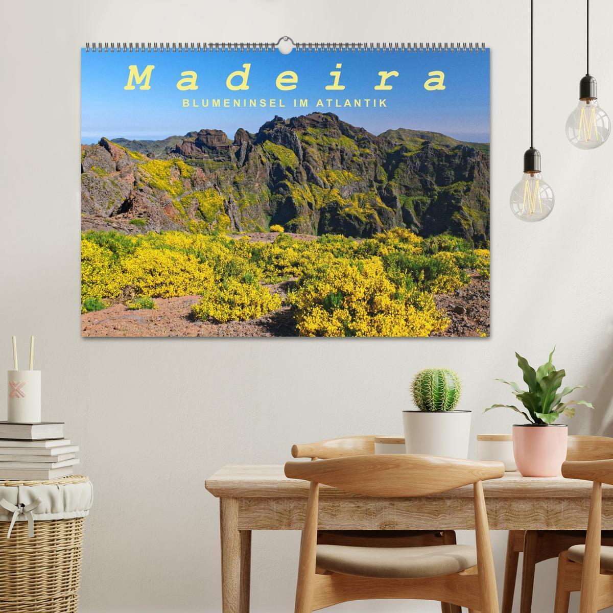 Bild: 9783383794193 | Madeira Blumeninsel im Atlantik (Wandkalender 2025 DIN A2 quer),...