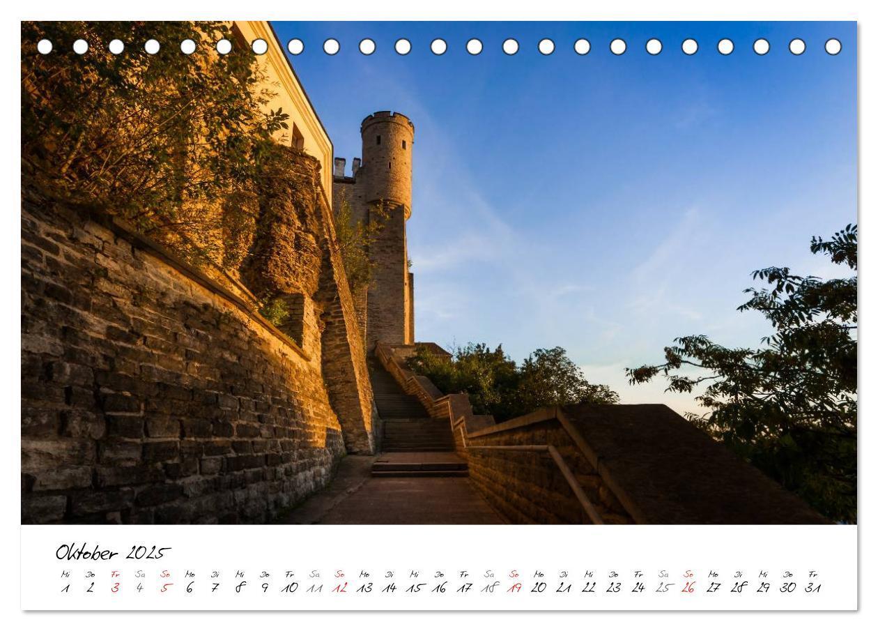 Bild: 9783435651252 | Tallinn Altstadt (Tischkalender 2025 DIN A5 quer), CALVENDO...