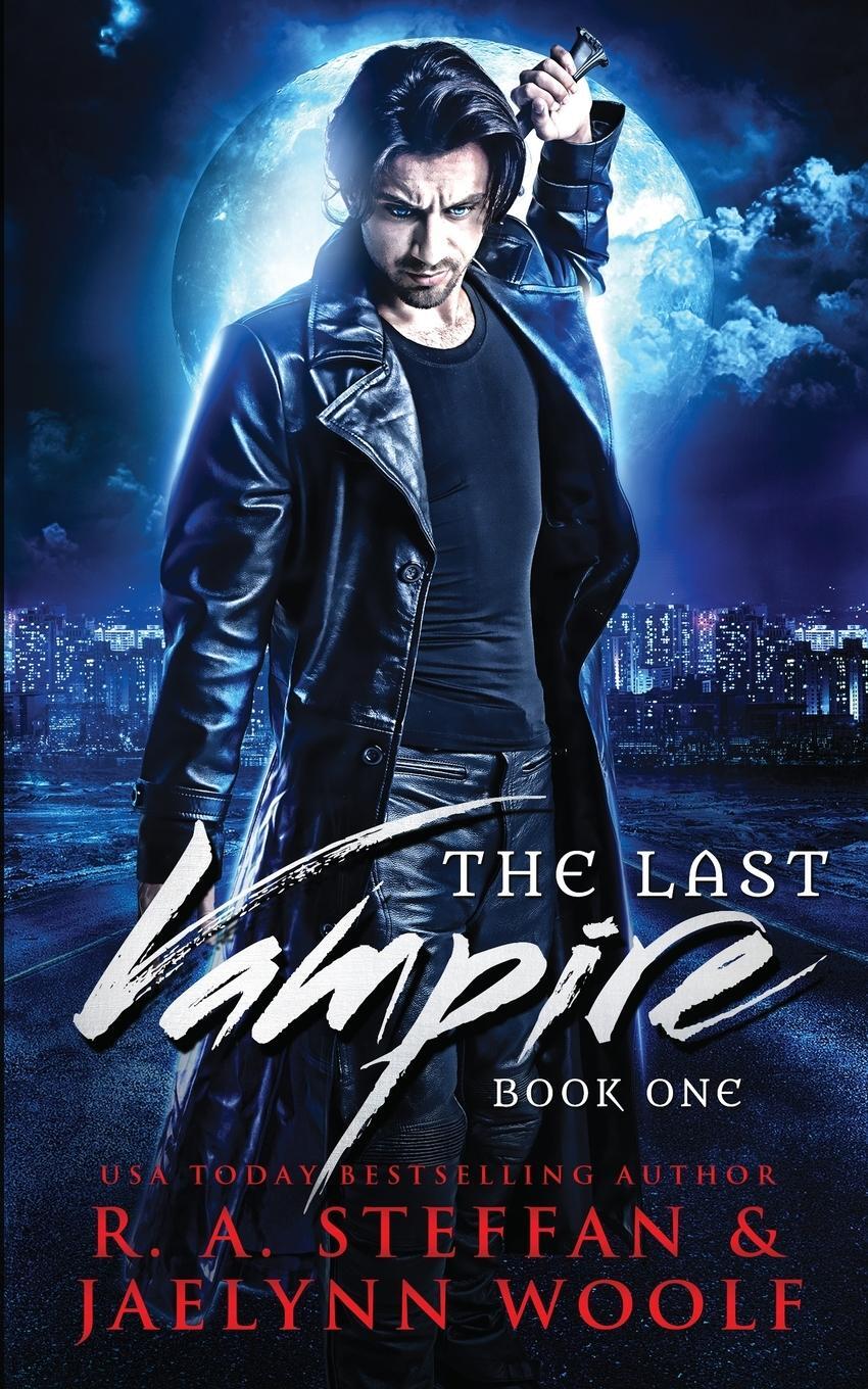 Cover: 9781955073073 | The Last Vampire | Book One | Jaelynn Woolf | Taschenbuch | Paperback