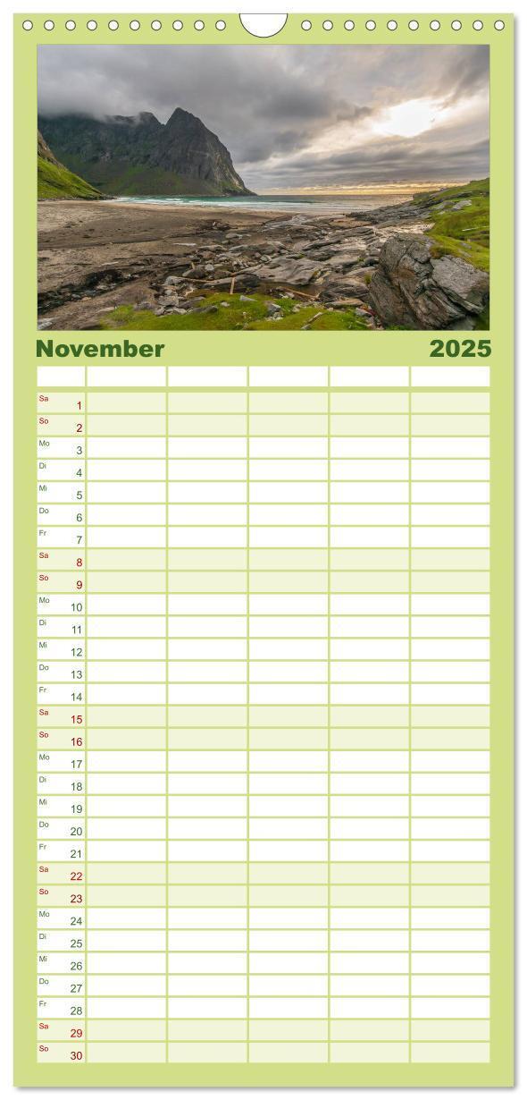 Bild: 9783457113103 | Familienplaner 2025 - Norwegen mit 5 Spalten (Wandkalender, 21 x 45...