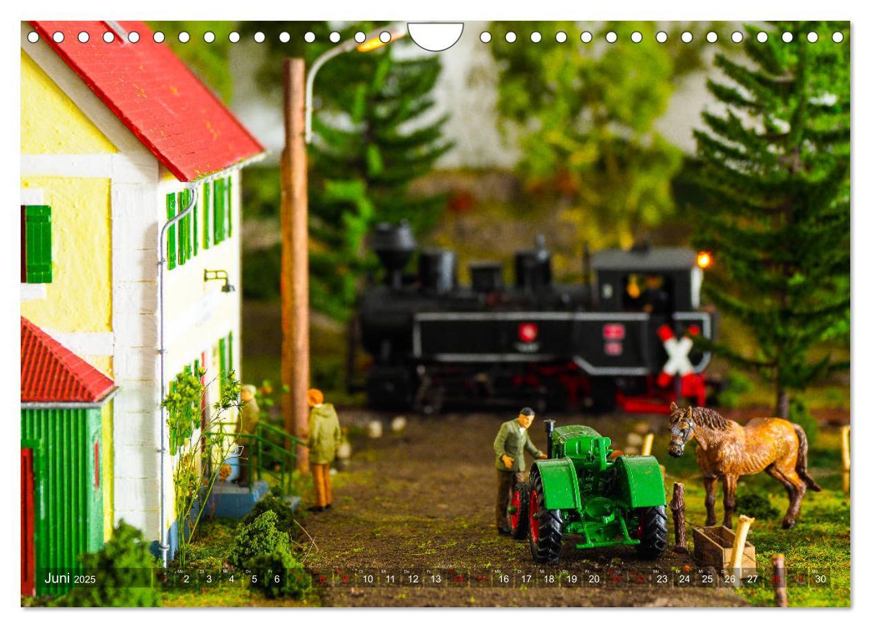 Bild: 9783435330133 | Kleine Waldbahn-Welt - Modellbahn in Spur 0 (Wandkalender 2025 DIN...