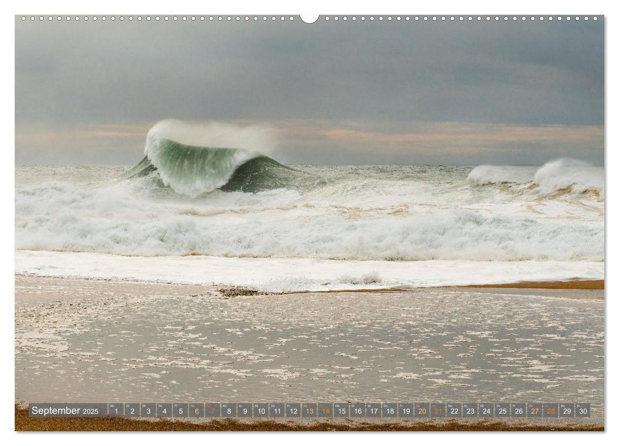 Bild: 9783457199527 | OCEAN POWER - Die Riesenwellen von Nazaré (Wandkalender 2025 DIN A2...