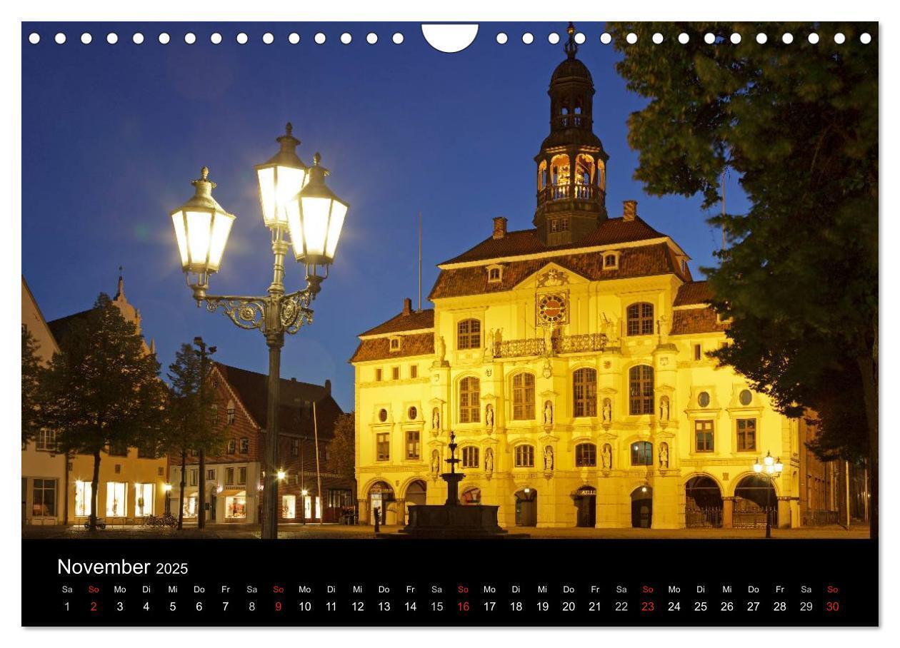 Bild: 9783435791743 | Hansestadt Lüneburg und Lüneburger Heide (Wandkalender 2025 DIN A4...