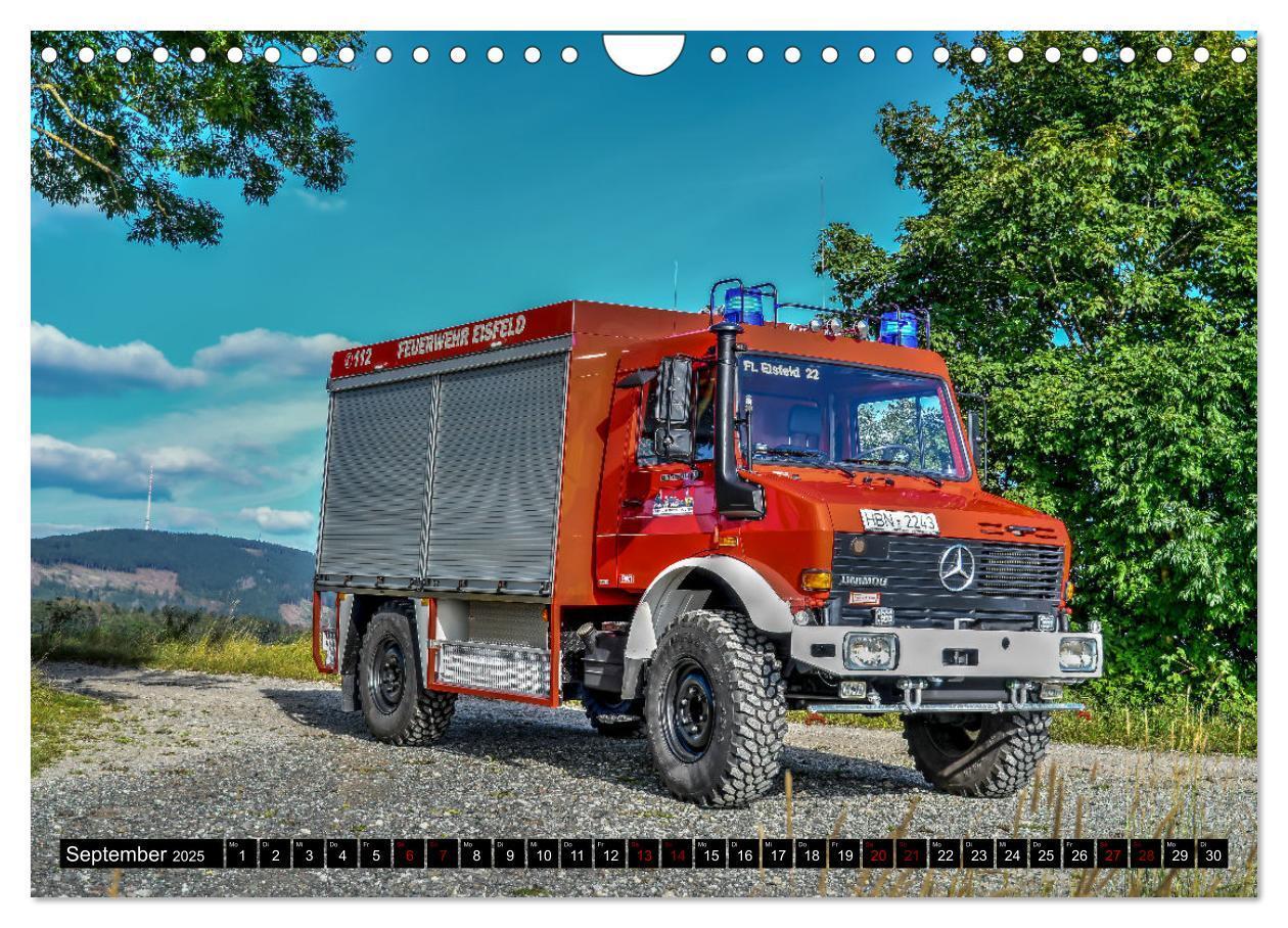 Bild: 9783435037322 | Feuerwehrfahrzeuge (Wandkalender 2025 DIN A4 quer), CALVENDO...