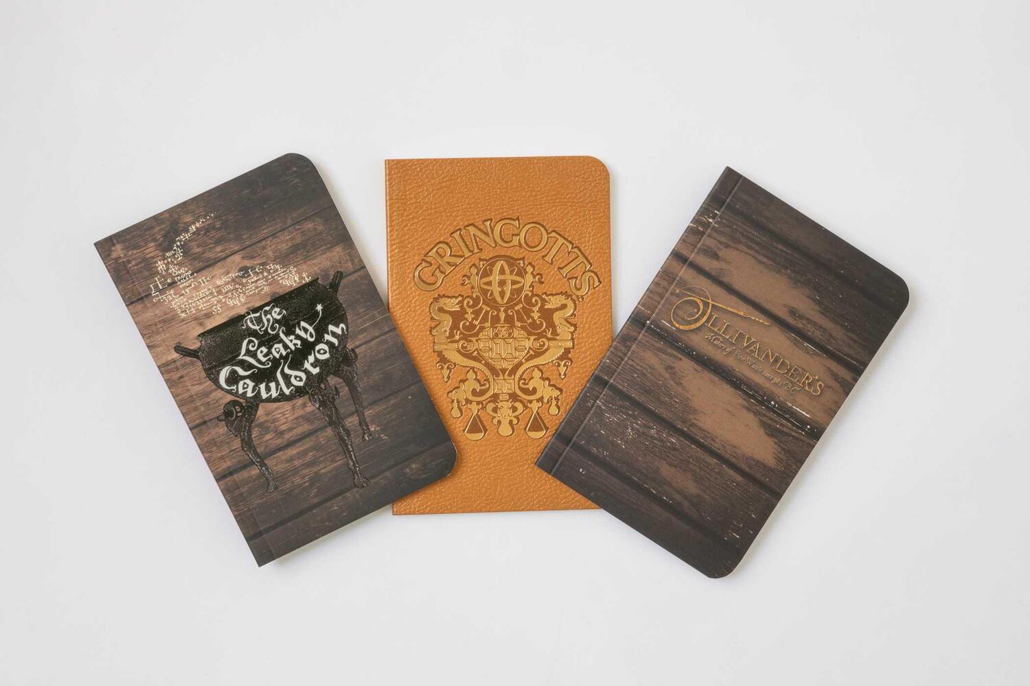 Cover: 9781683833567 | Harry Potter: Diagon Alley Pocket Notebook Collection (Set of 3)