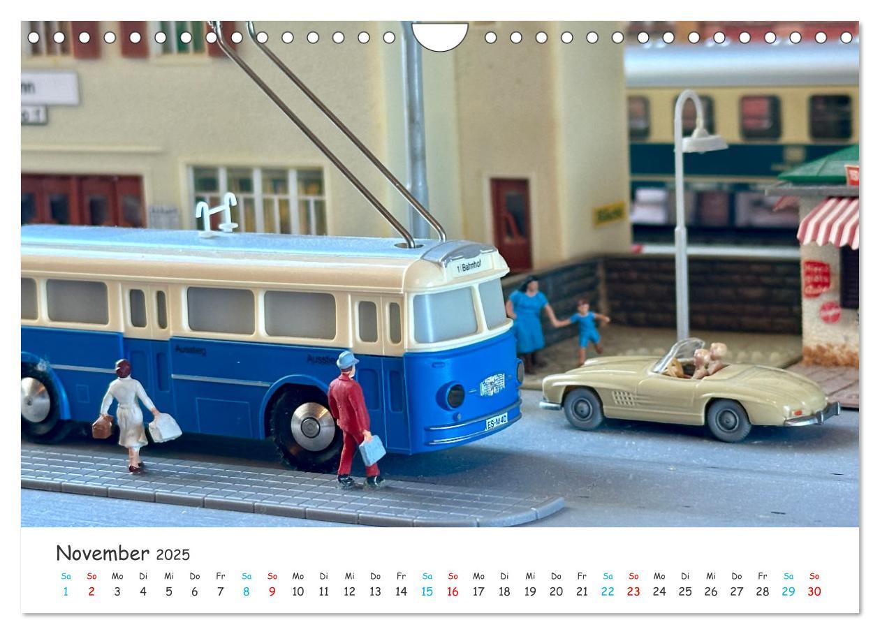 Bild: 9783457190197 | Autos auf der Modellbahn (Wandkalender 2025 DIN A4 quer), CALVENDO...