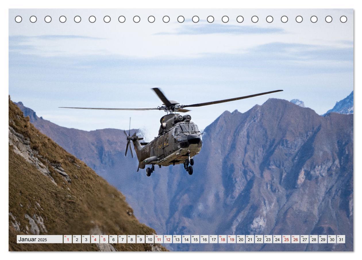 Bild: 9783383762055 | Axalp Airshow (Tischkalender 2025 DIN A5 quer), CALVENDO...