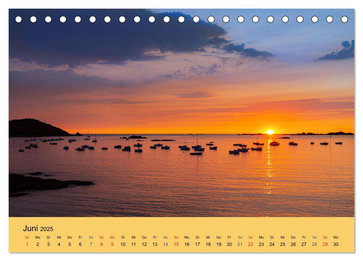 Bild: 9783435747702 | Sonnenuntergänge an der Atlantikküste (Tischkalender 2025 DIN A5...