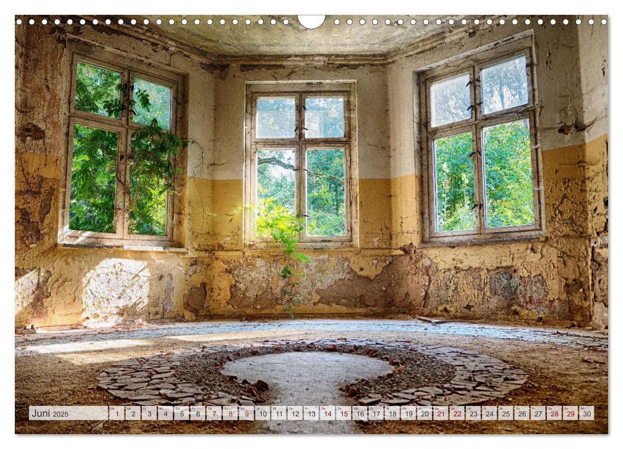 Bild: 9783435196630 | Lost Places Kalender - Daylight (Wandkalender 2025 DIN A3 quer),...